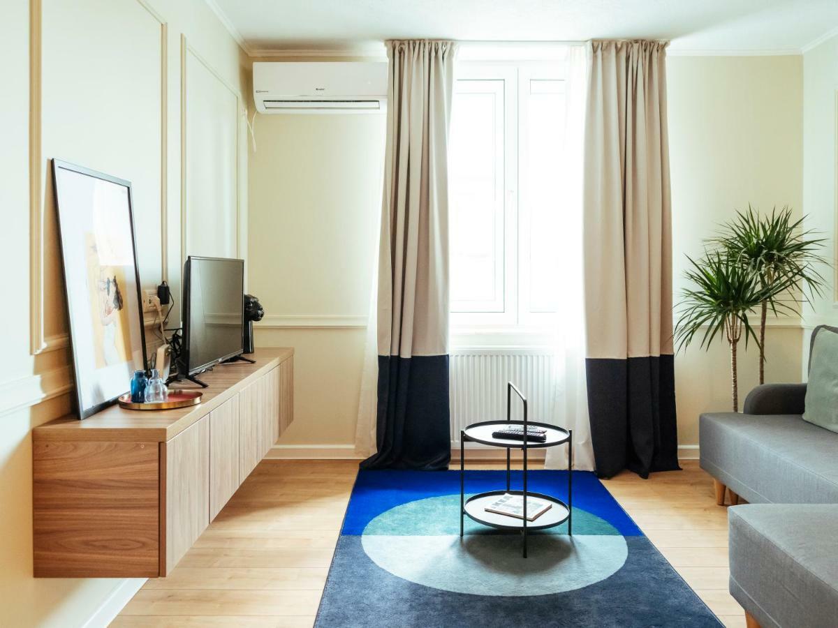 Classy Apartment - Old Town Bucureşti Ngoại thất bức ảnh