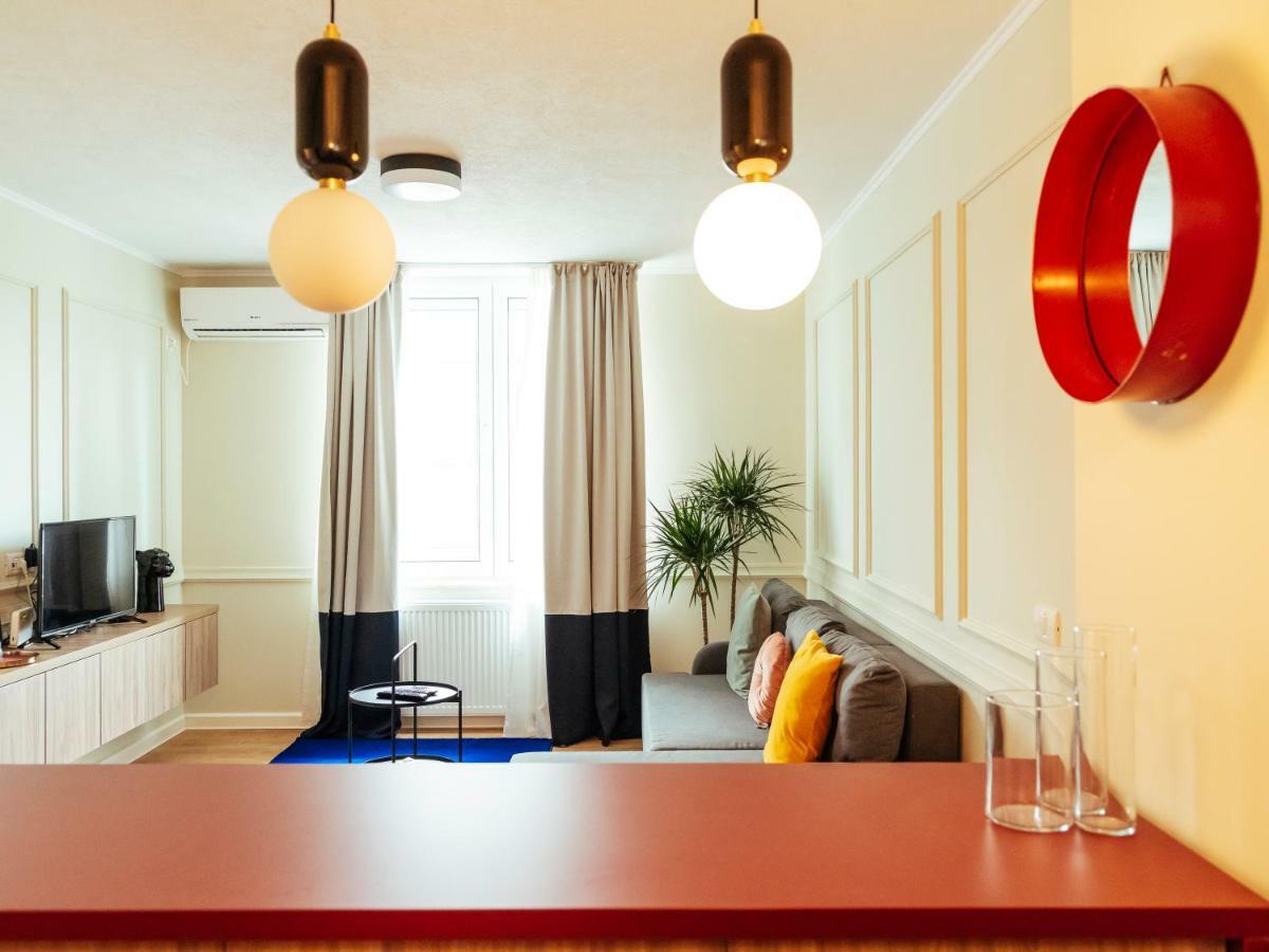 Classy Apartment - Old Town Bucureşti Ngoại thất bức ảnh